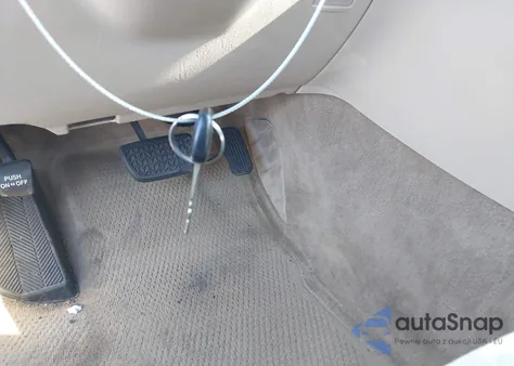 2001 Toyota Avalon Xls z USA, uszkodzony, nr VIN 4T1BF28BX1U118779